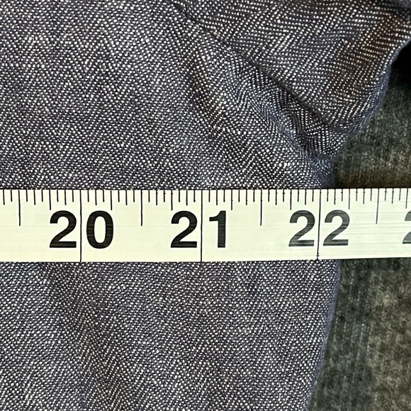 Banana Republic Classic Herringbone Linen Blend Trench Coat - Picture 11 of 12